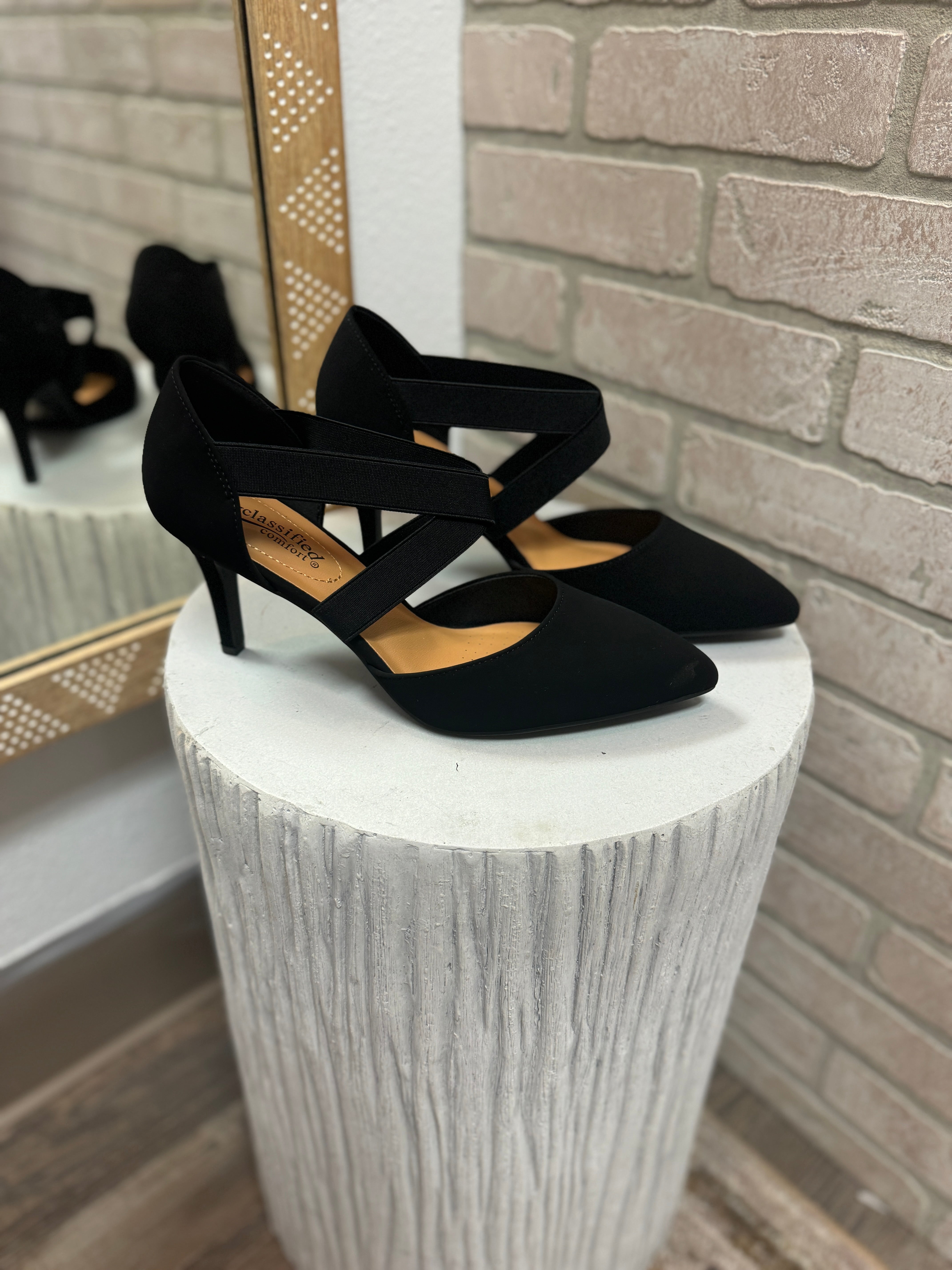 Soda Neal Black Heel Shoe-Heels-soda-The Silo Boutique, Women's Fashion Boutique Located in Warren and Grand Forks North Dakota