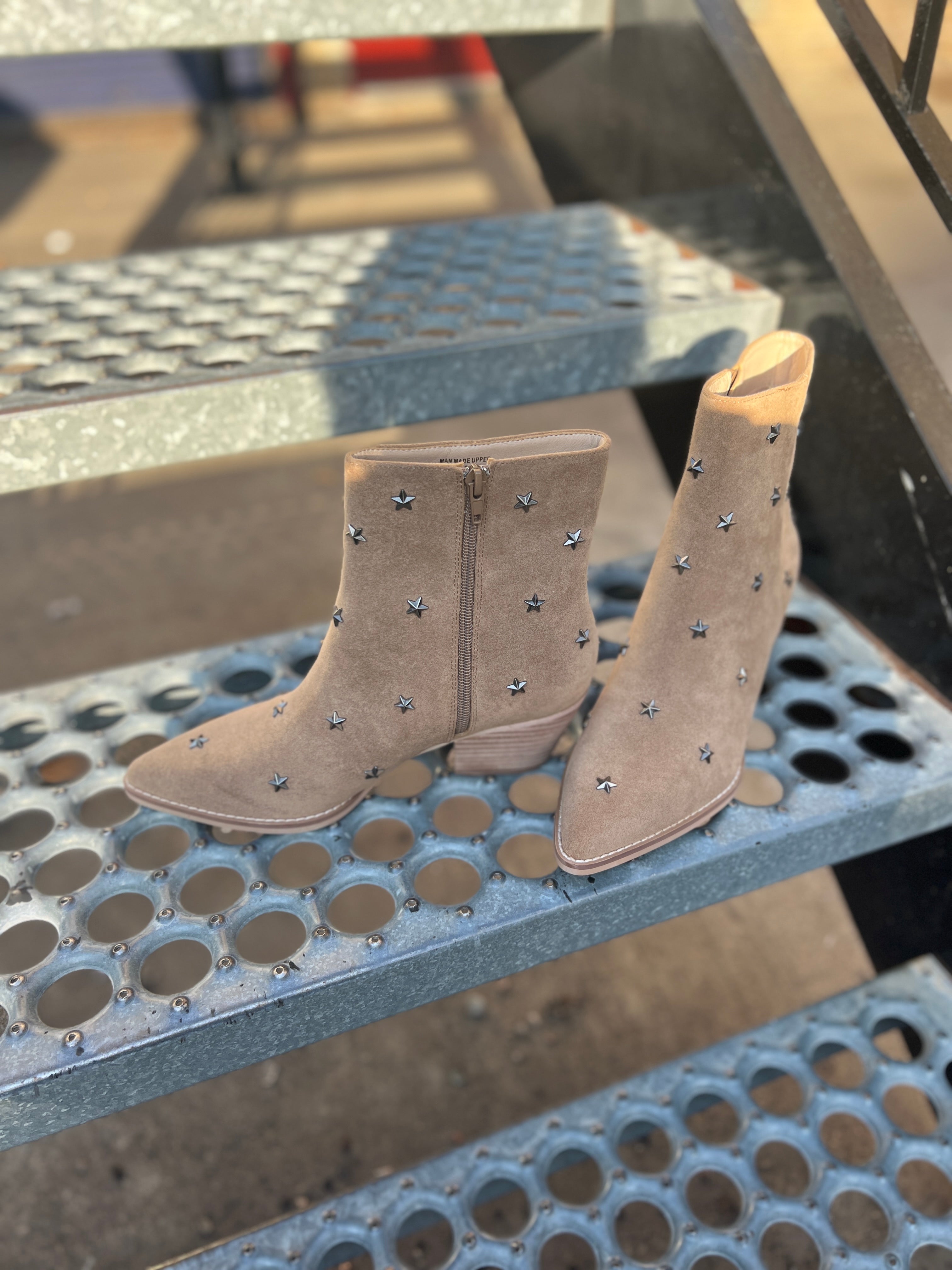 The Ivanna Metal Star Studded Boot-Boots-oasis society-The Silo Boutique, Women's Fashion Boutique Located in Warren and Grand Forks North Dakota