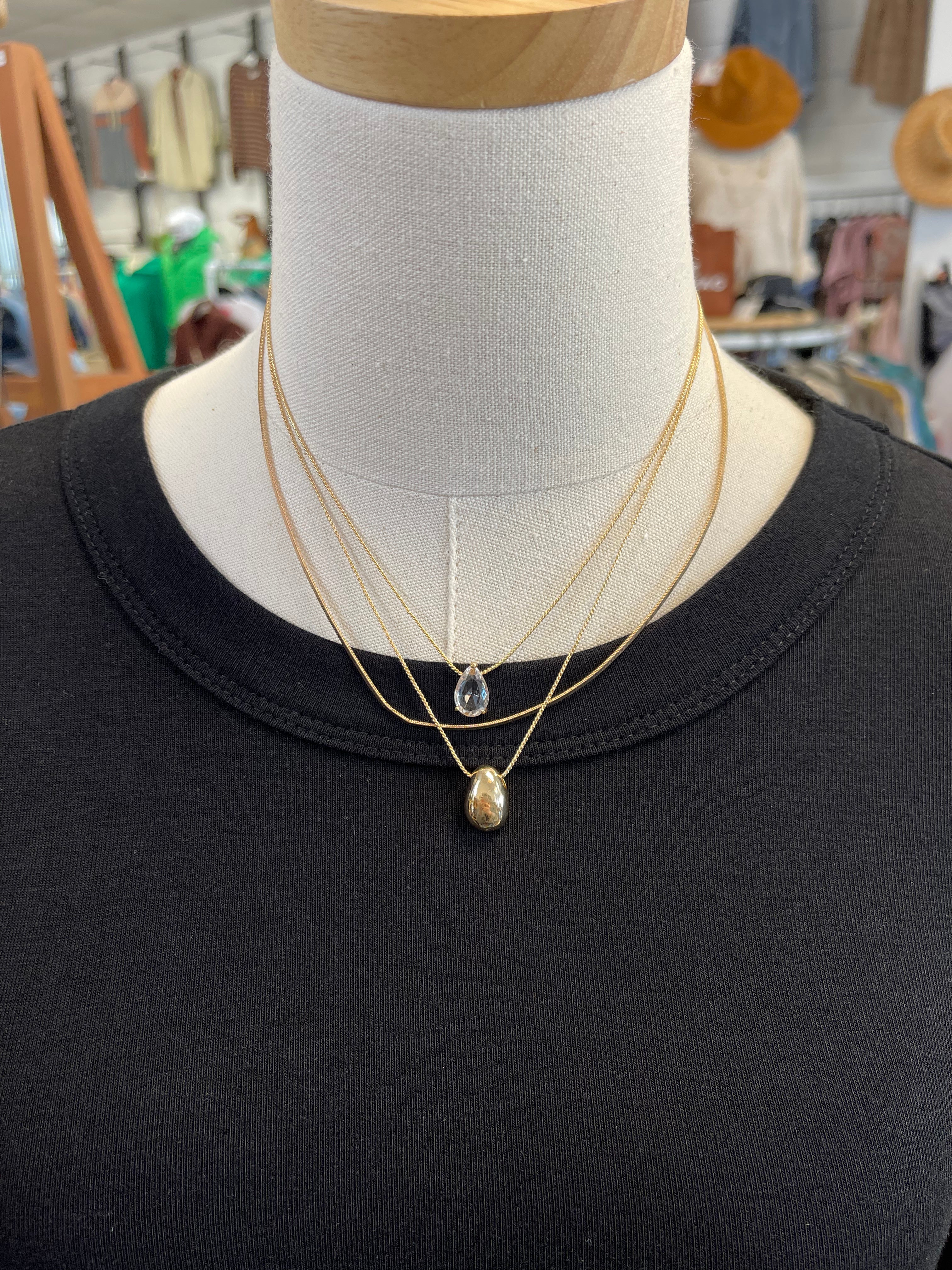 Tear Layered Neckace-Necklaces-Fame-The Silo Boutique, Women's Fashion Boutique Located in Warren and Grand Forks North Dakota