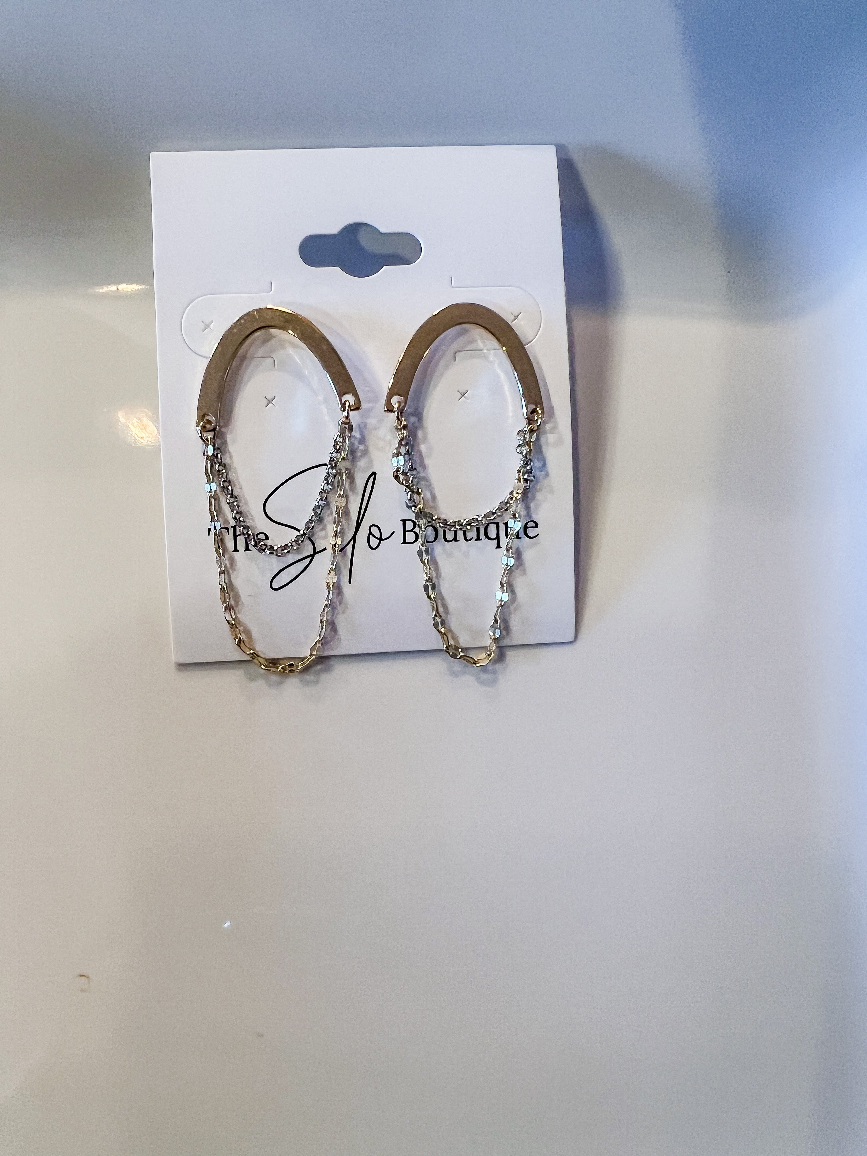Pannee Chain Layer Earring-Earrings-pannee-The Silo Boutique, Women's Fashion Boutique Located in Warren and Grand Forks North Dakota